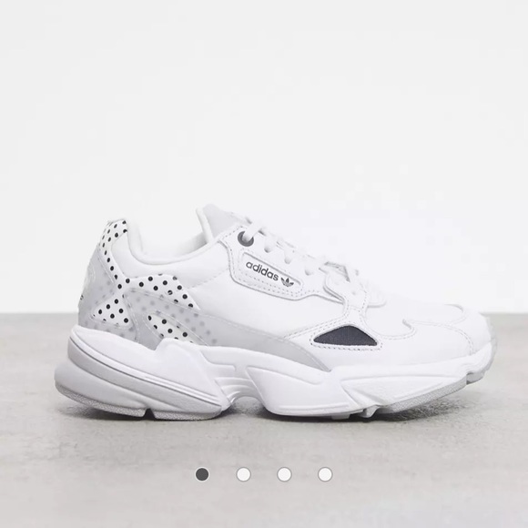 BNIB Adidas Falcon with black polka dots - Picture 1 of 4